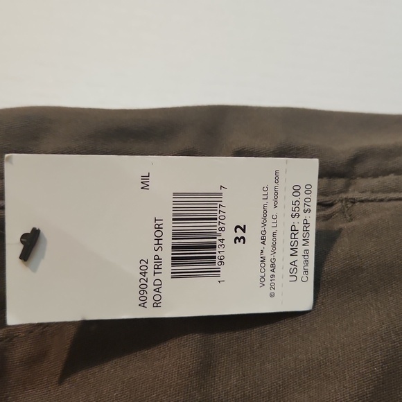 NWT‎ Volcom Road Trip Chino Shorts Mens Olive Green Logos Pockets Size 32 Preppy - Picture 2 of 9